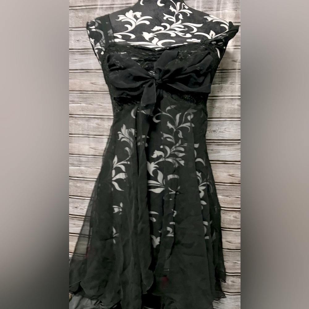 Vintage Victoria’s Secret black sheer and lace mighty